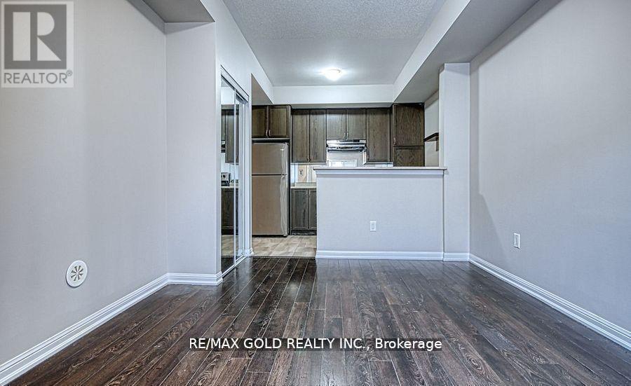 118 - 250 Sunny Meadow Boulevard, Brampton, Ontario  L6R 3Y7 - Photo 3 - W12422039