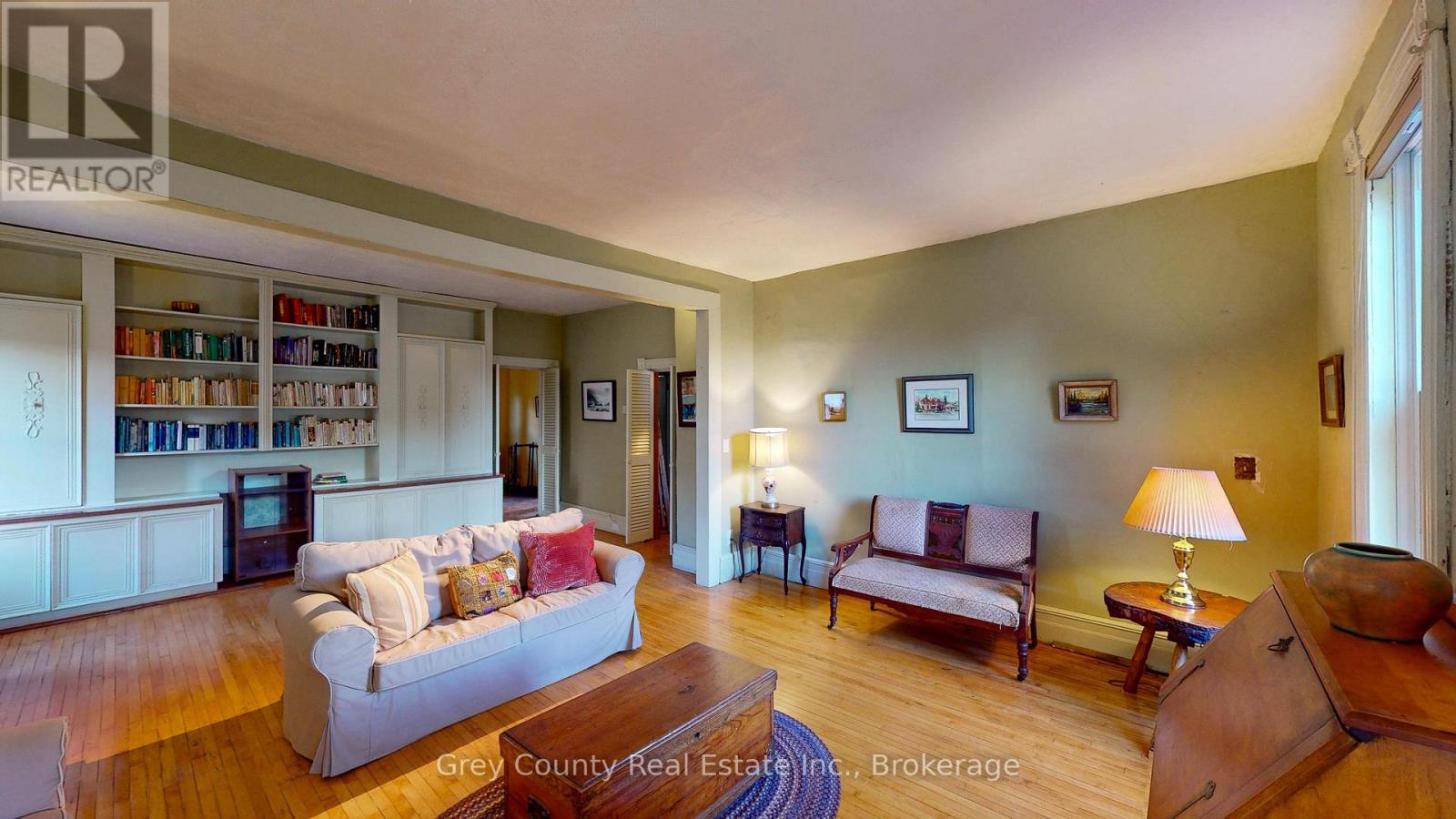 29 Main Street E, Grey Highlands, Ontario  N0C 1H0 - Photo 10 - X12422585