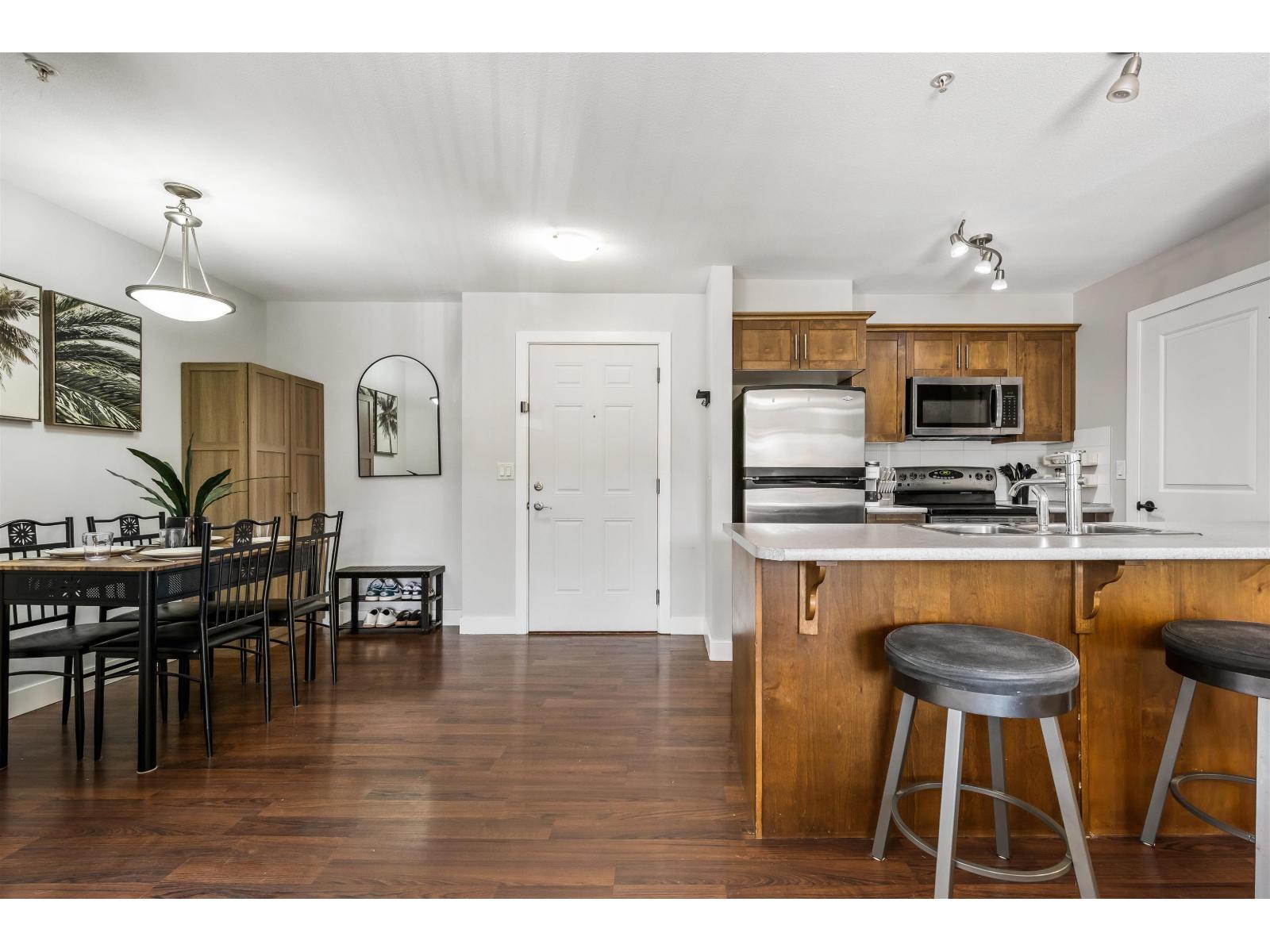 217 46150 Bole Avenue, Chilliwack Proper East, Chilliwack, British Columbia  V2P 0B7 - Photo 2 - R3051422