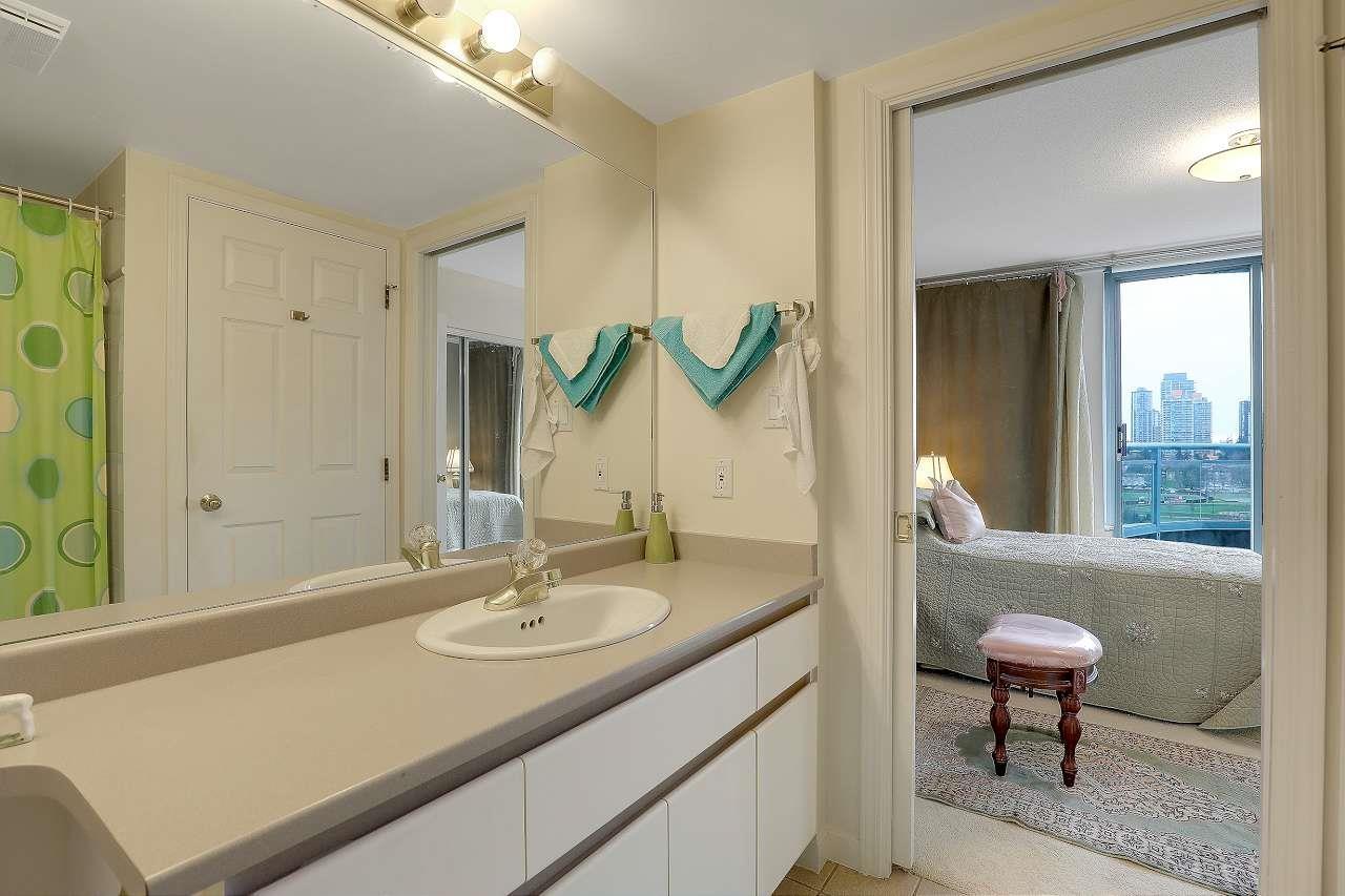 1402 13353 108 Avenue, Surrey, British Columbia  V3T 5T5 - Photo 13 - R3051556