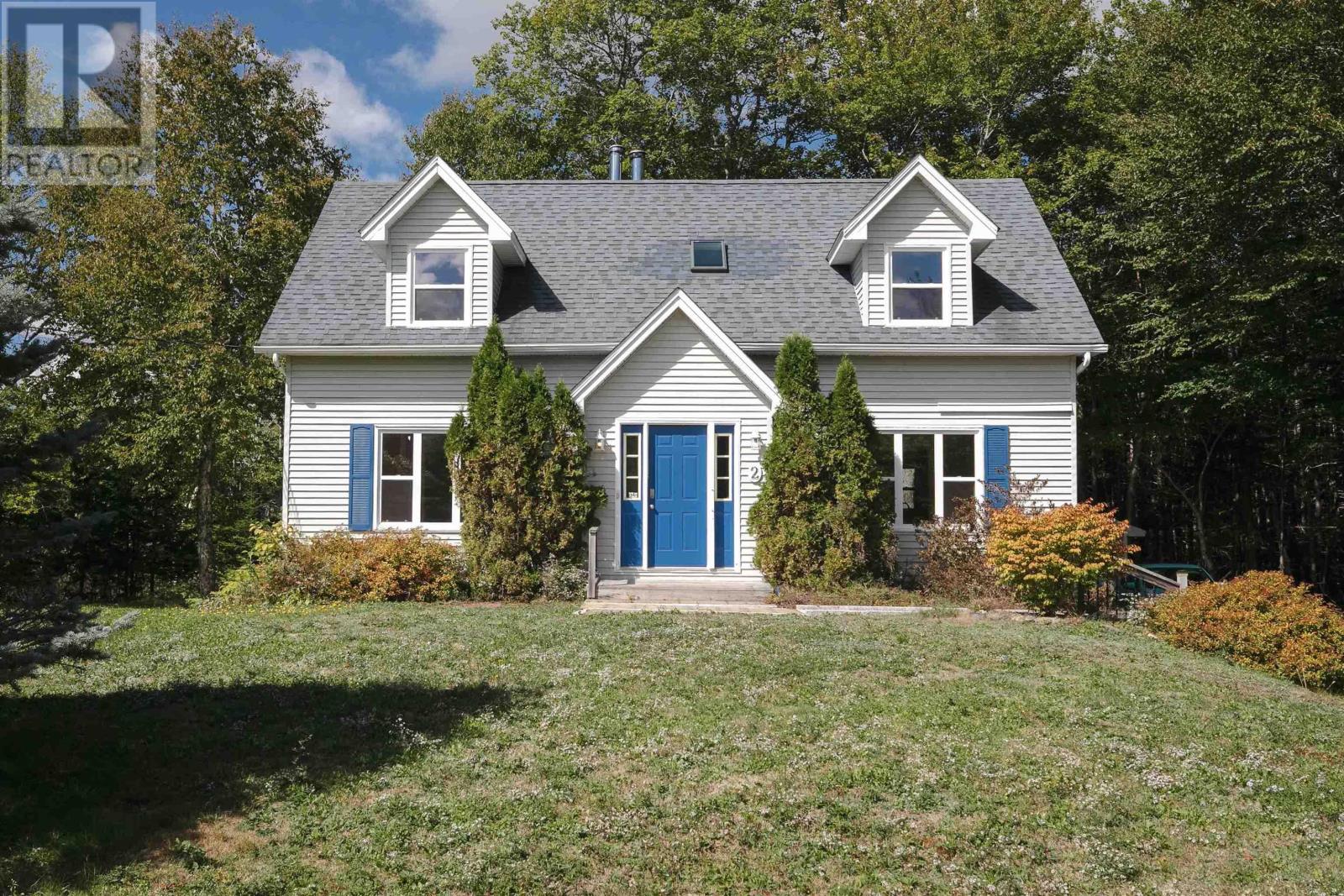 Property at 2 Vrege Court image 1