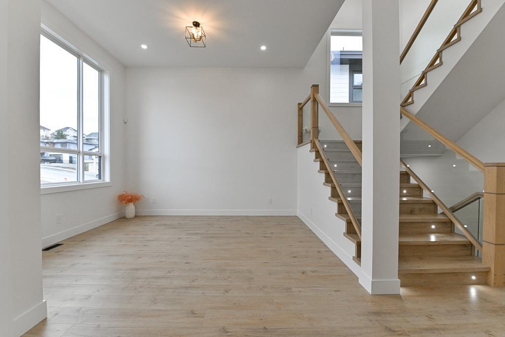 Property at 5289 HIGHVIEW DRIVE image 5