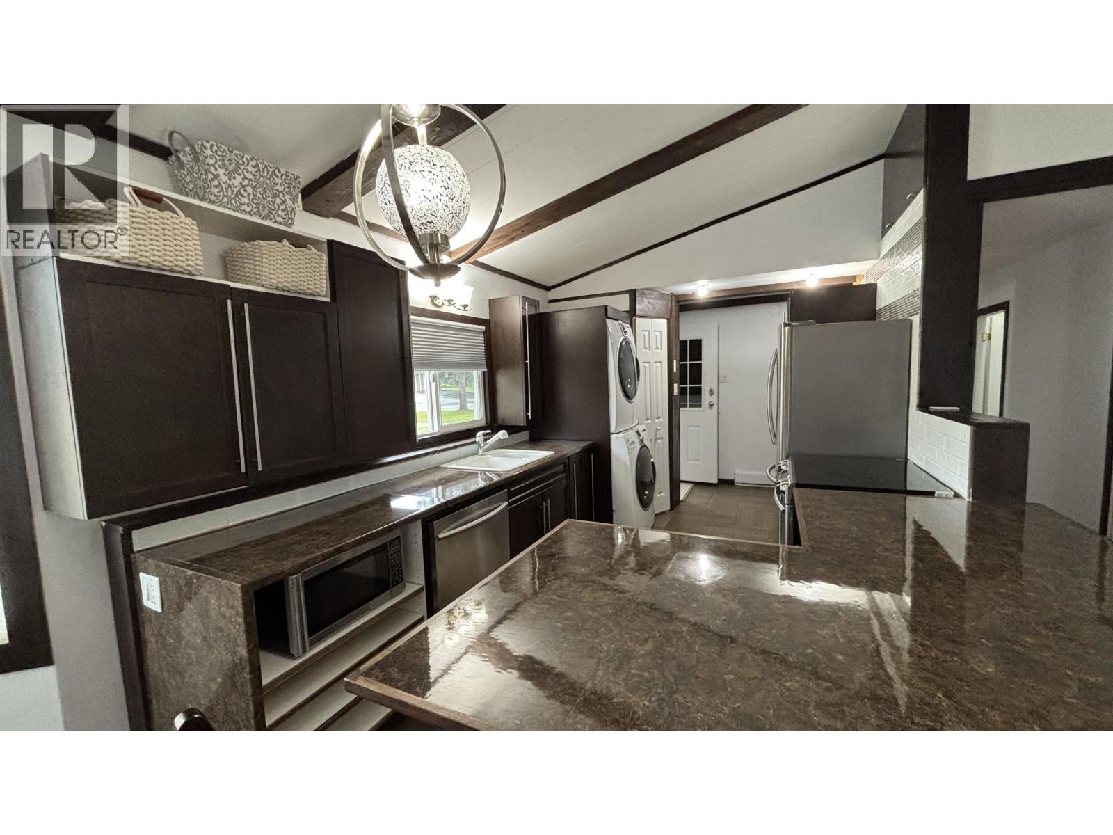 29 Plover Street, Kitimat, British Columbia  V8C 1M1 - Photo 2 - R3051458