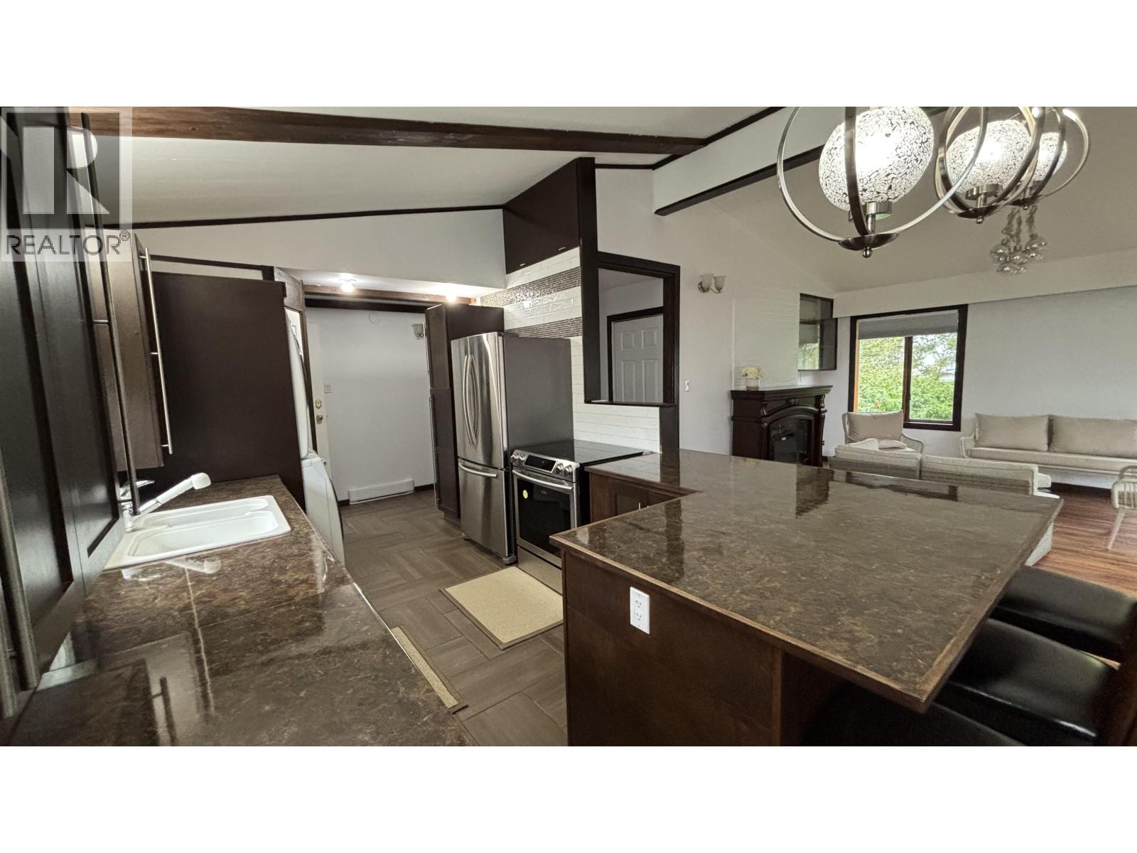 29 Plover Street, Kitimat, British Columbia  V8C 1M1 - Photo 4 - R3051458