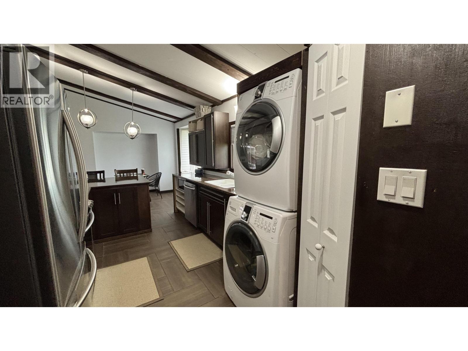 29 Plover Street, Kitimat, British Columbia  V8C 1M1 - Photo 5 - R3051458