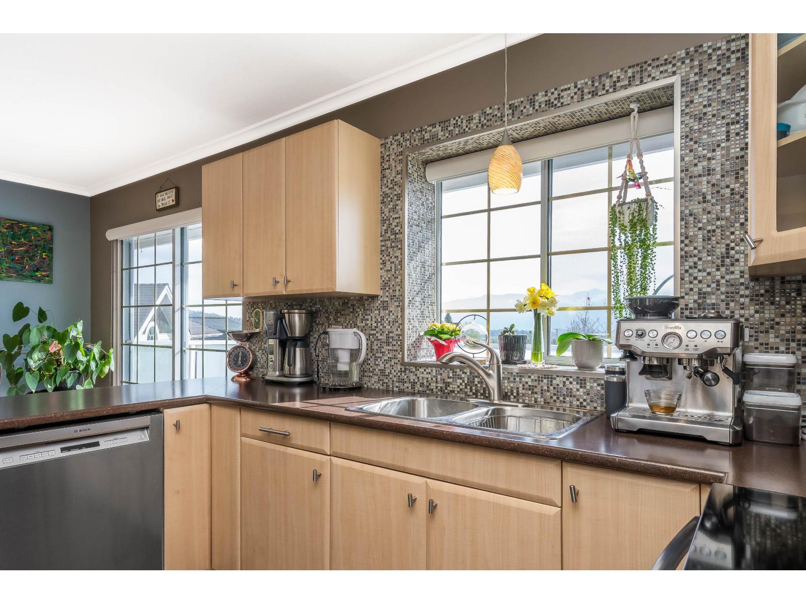 2245 Foothills Court, Abbotsford, British Columbia  V3G 1E1 - Photo 4 - R3051109