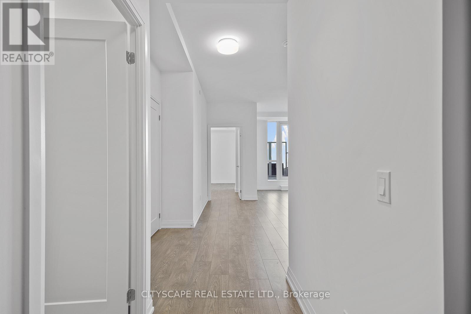 617t - 286 Main Street, Toronto, Ontario  M4C 0B3 - Photo 3 - E12422601