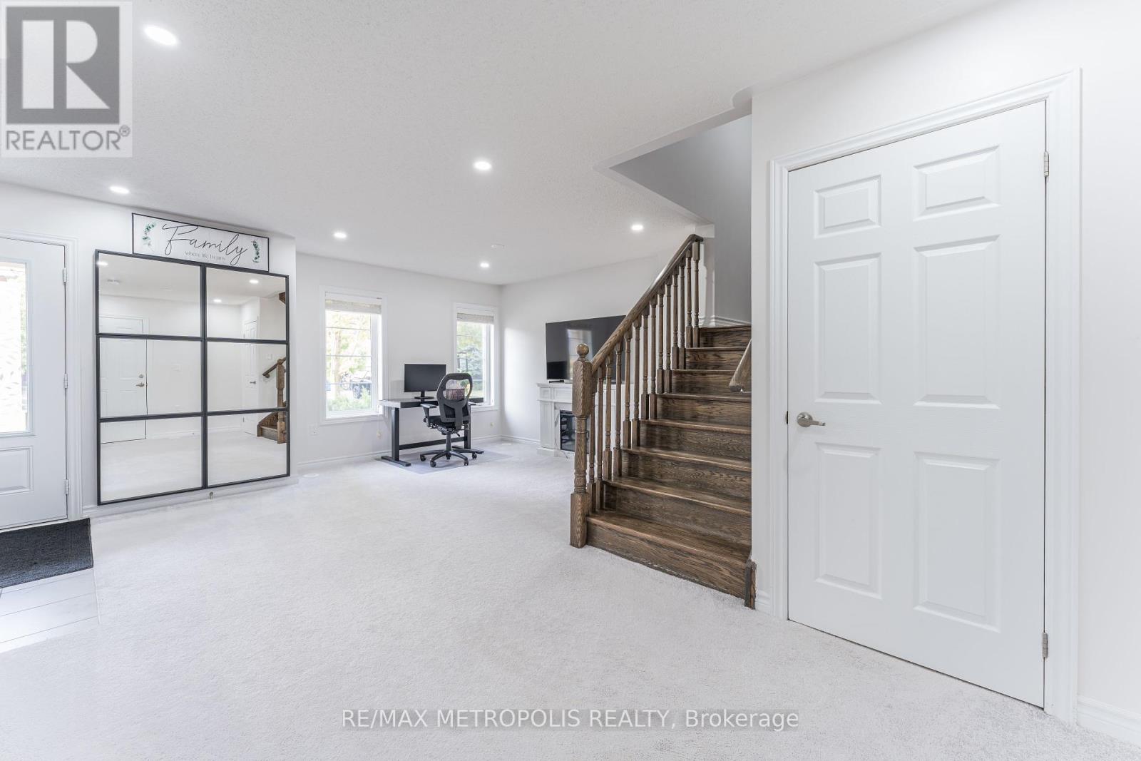 6 Cornerside Way, Whitby, Ontario  L1M 0L8 - Photo 28 - E12422607