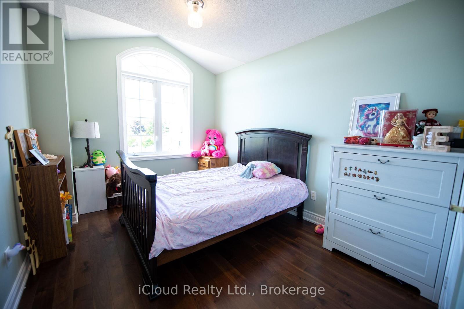 24 Aida Court, Caledon, Ontario  L7E 2G8 - Photo 21 - W12421013