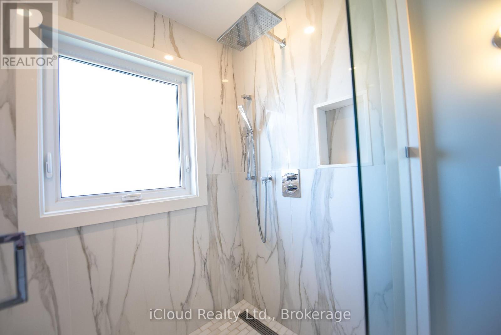 24 Aida Court, Caledon, Ontario  L7E 2G8 - Photo 27 - W12421013