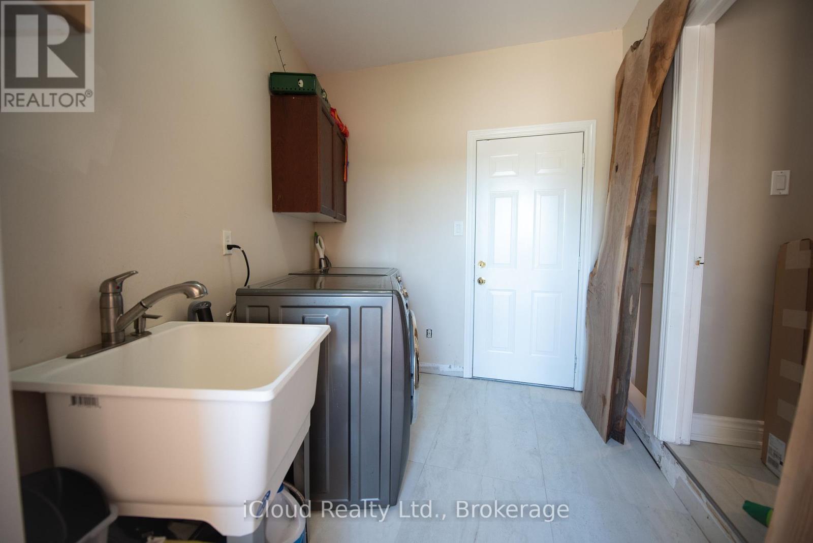 24 Aida Court, Caledon, Ontario  L7E 2G8 - Photo 17 - W12421013