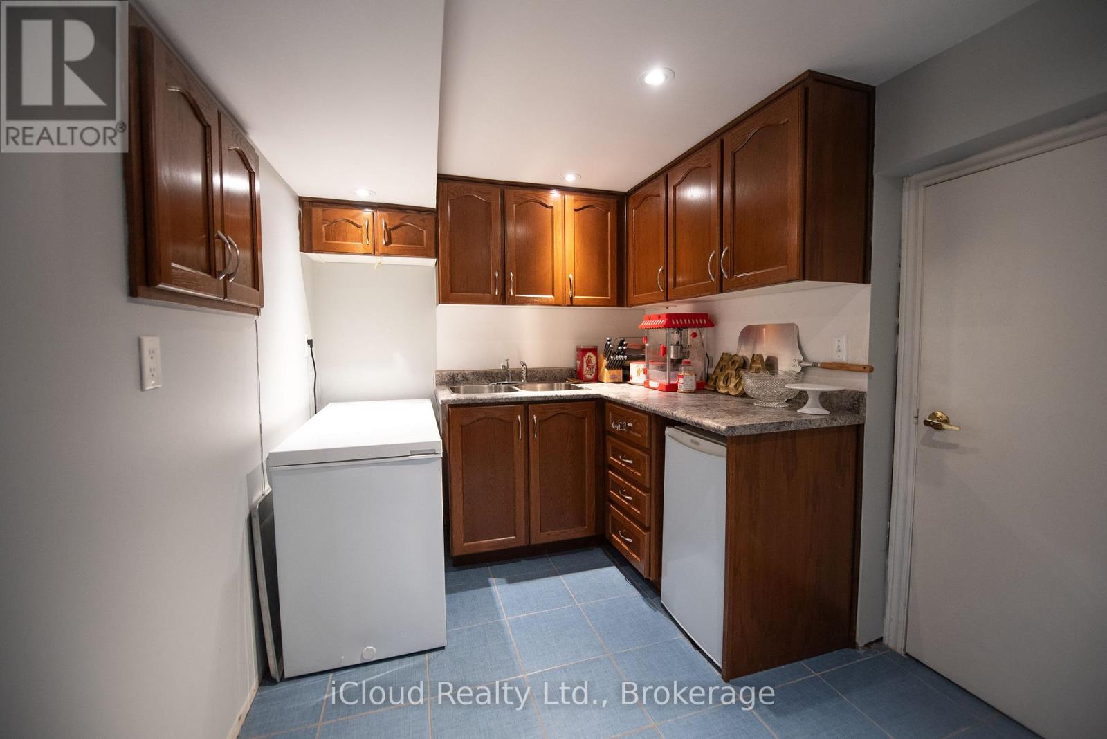 24 Aida Court, Caledon, Ontario  L7E 2G8 - Photo 34 - W12421013