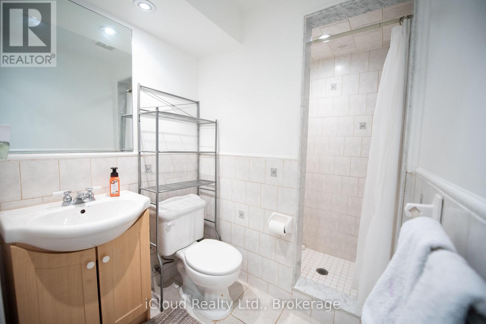 24 Aida Court, Caledon, Ontario  L7E 2G8 - Photo 38 - W12421013
