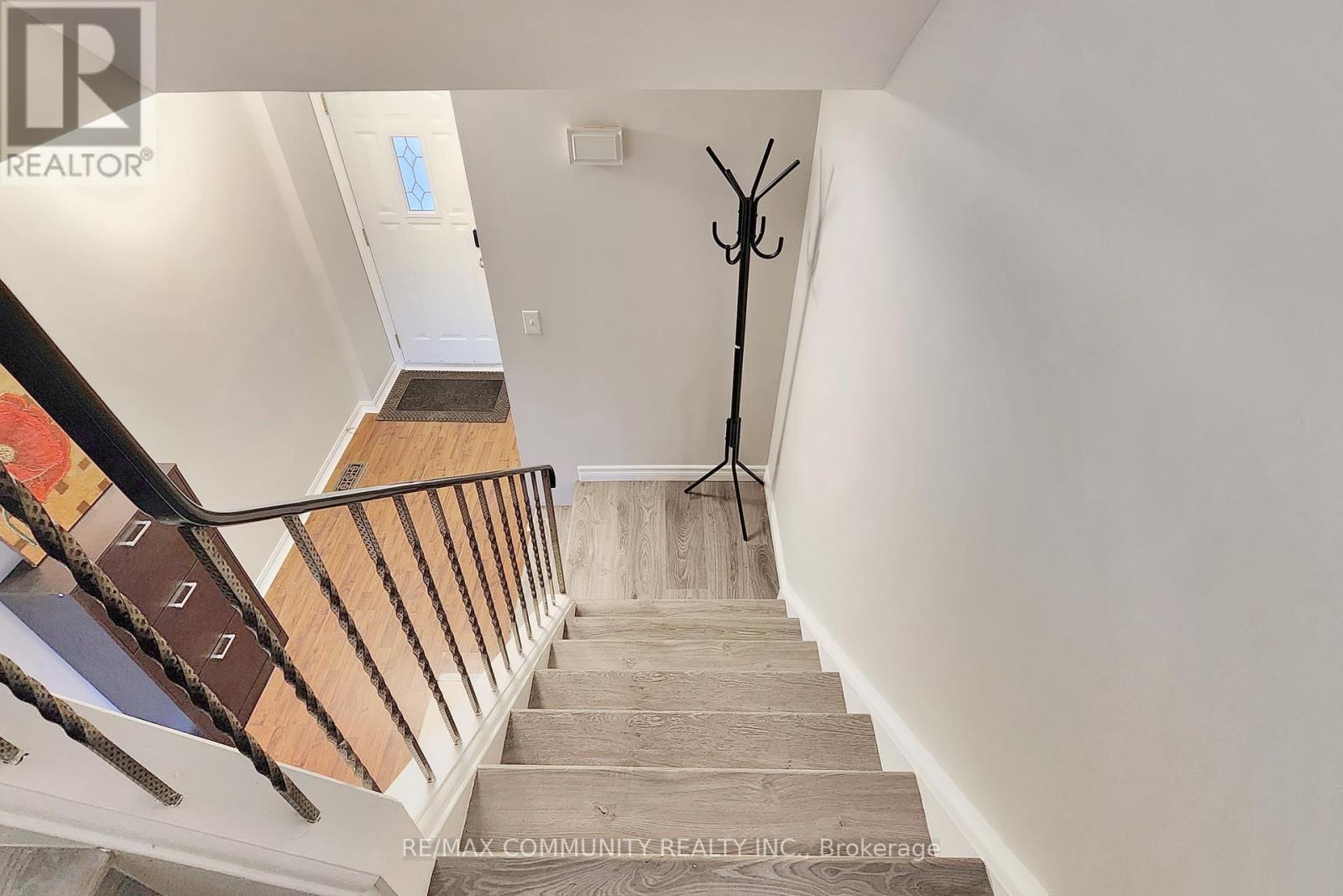 18 Knightsbridge Way, Markham, Ontario  L3P 3W5 - Photo 15 - N12422626