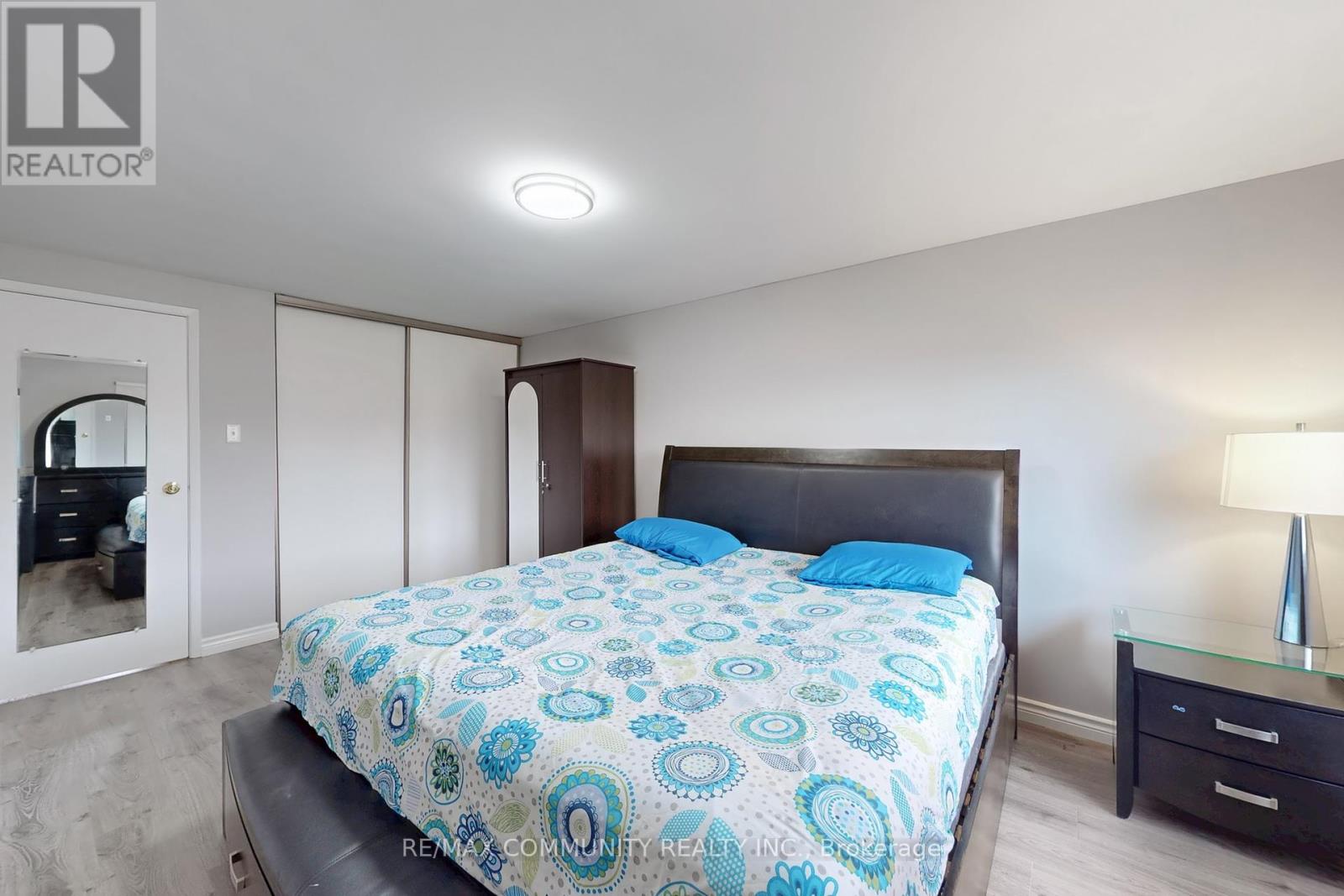 18 Knightsbridge Way, Markham, Ontario  L3P 3W5 - Photo 18 - N12422626