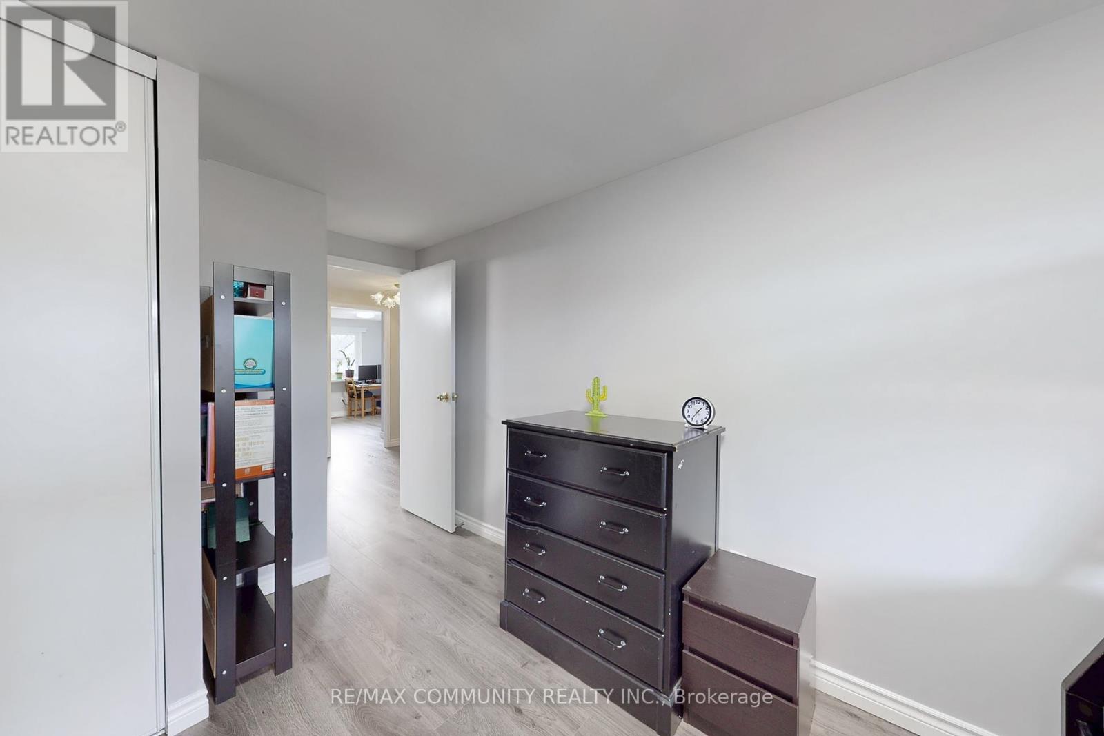 18 Knightsbridge Way, Markham, Ontario  L3P 3W5 - Photo 21 - N12422626