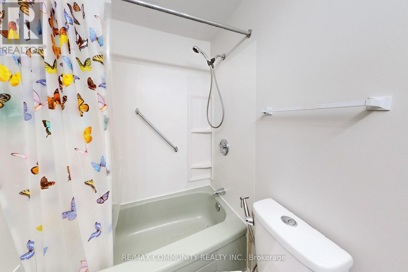 18 Knightsbridge Way, Markham, Ontario  L3P 3W5 - Photo 24 - N12422626