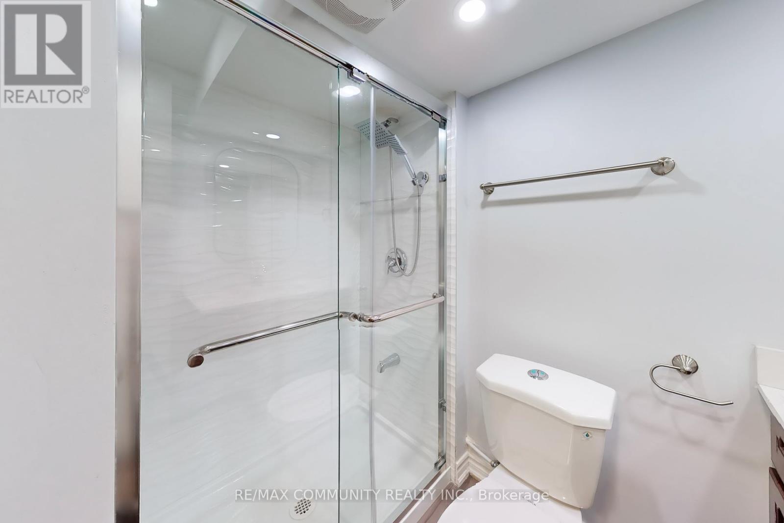 18 Knightsbridge Way, Markham, Ontario  L3P 3W5 - Photo 30 - N12422626