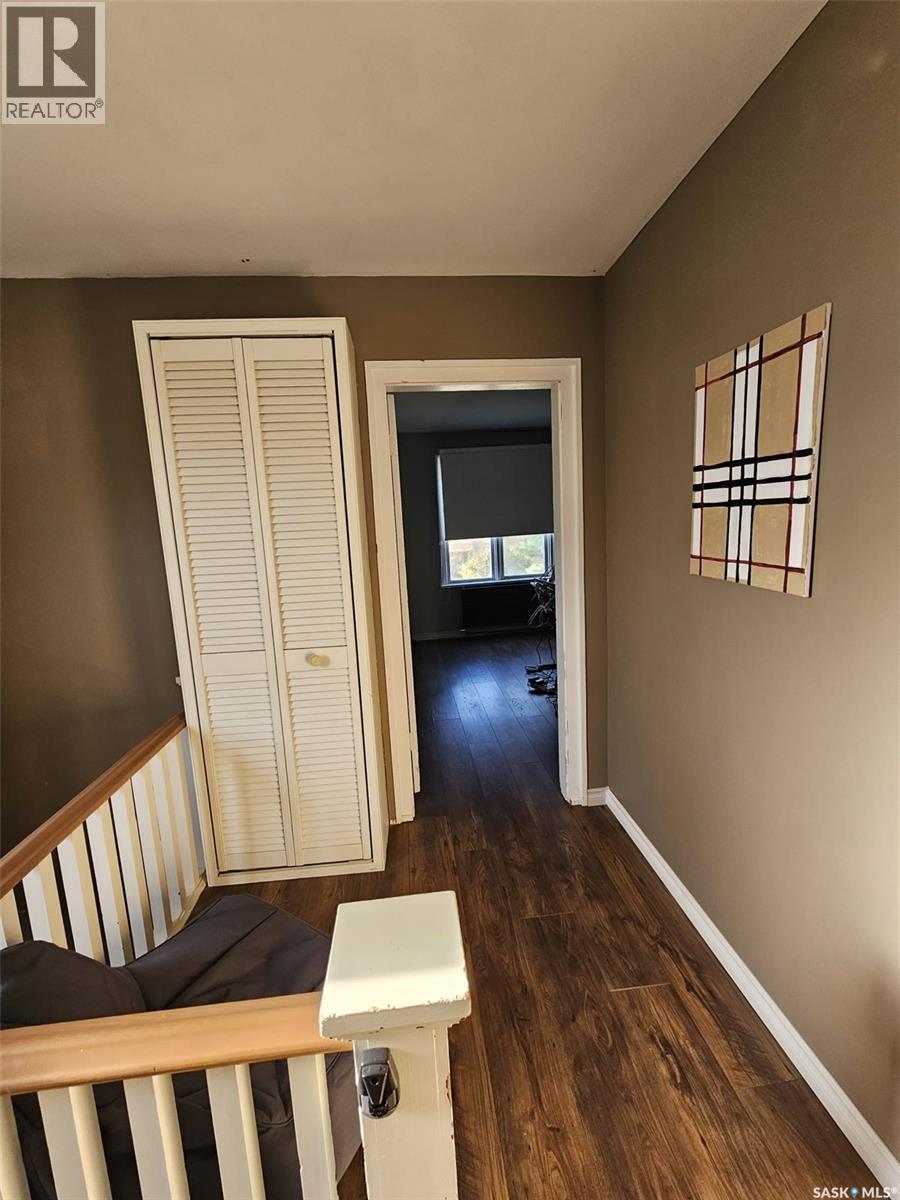 608 Walsh Avenue, Oxbow, Saskatchewan  S0C 2B0 - Photo 14 - SK019077