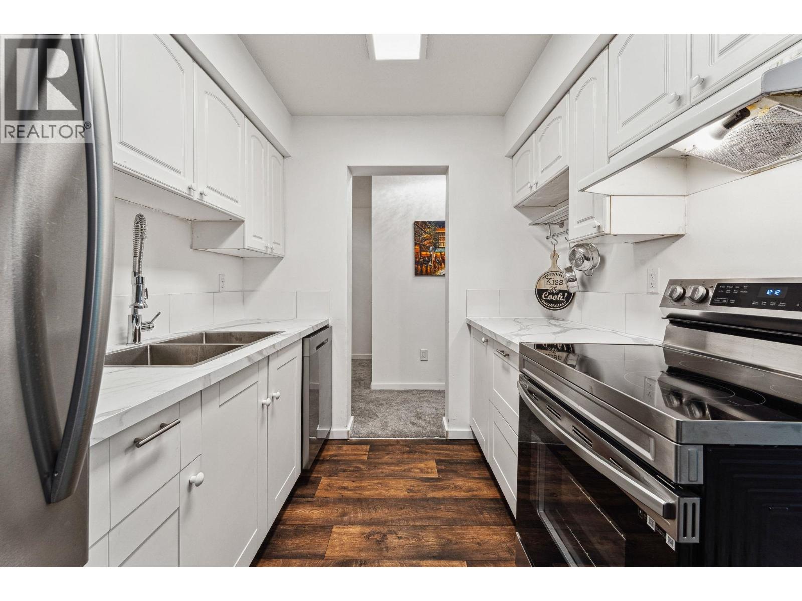 212 6651 LYNAS LANE, Richmond, British Columbia