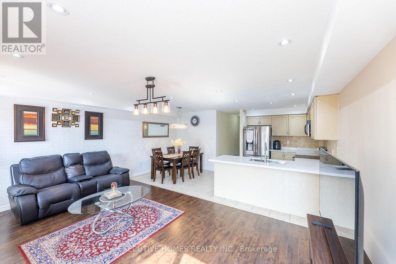416 Hobbs Crescent, Milton, Ontario  L9T 0J1 - Photo 11 - W12422588