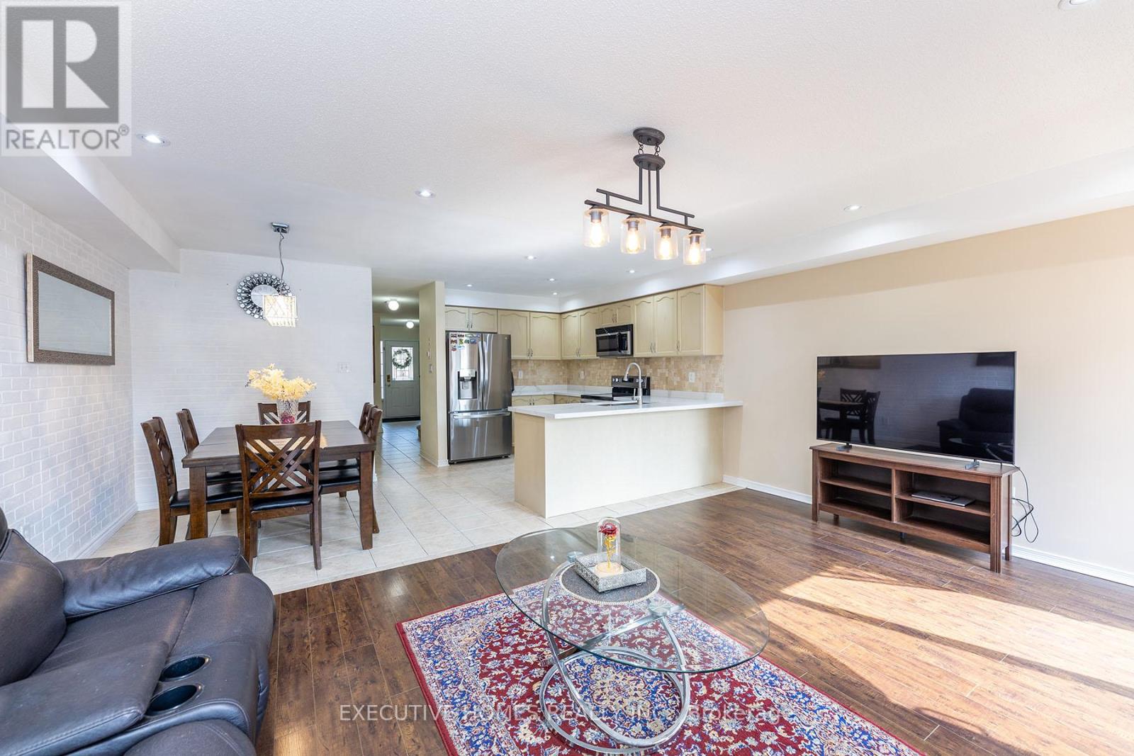 416 Hobbs Crescent, Milton, Ontario  L9T 0J1 - Photo 12 - W12422588