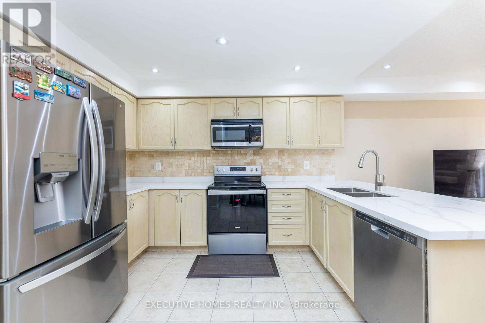 416 Hobbs Crescent, Milton, Ontario  L9T 0J1 - Photo 14 - W12422588