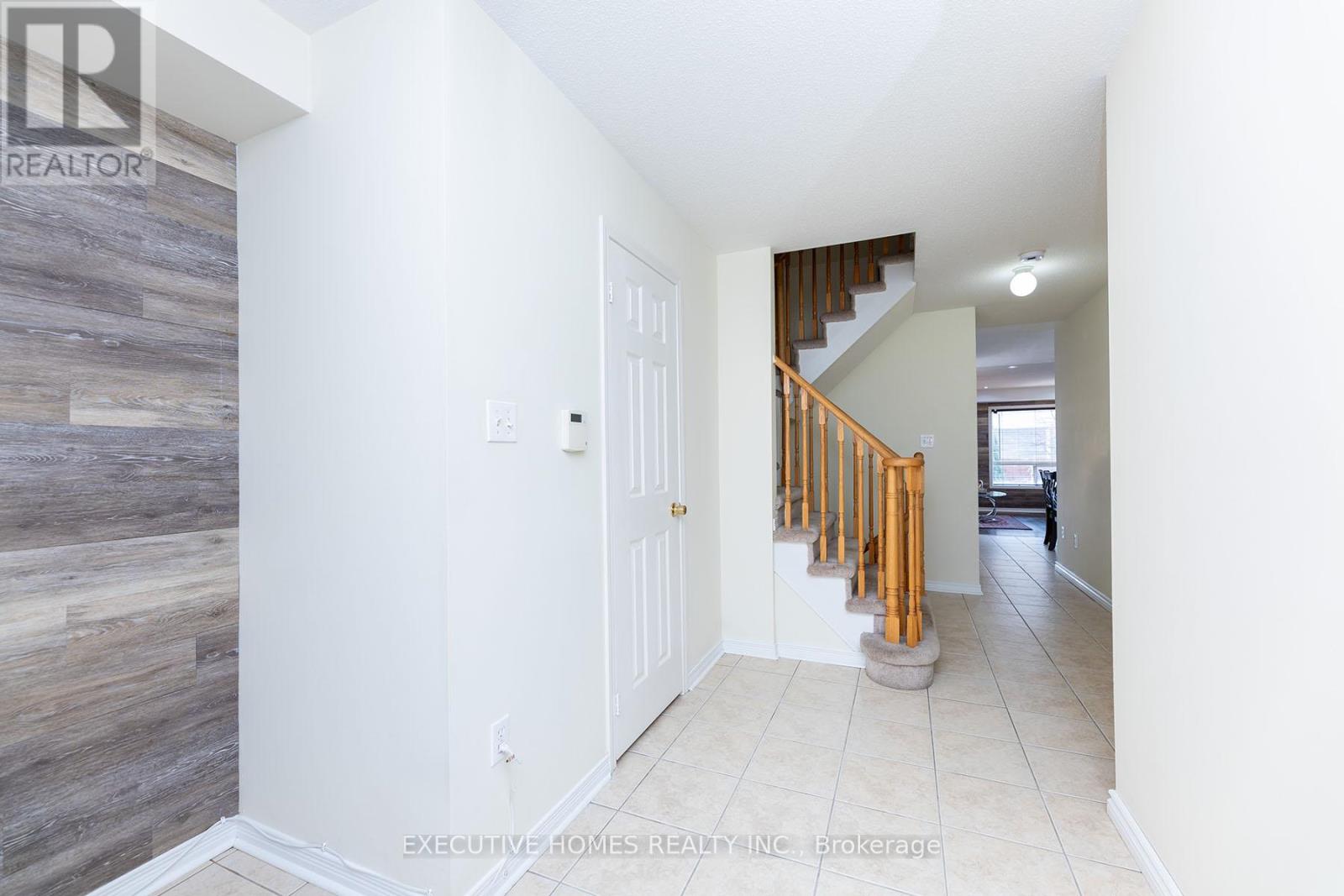 416 Hobbs Crescent, Milton, Ontario  L9T 0J1 - Photo 8 - W12422588