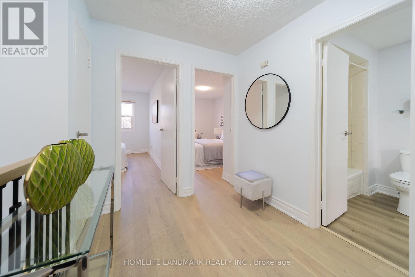 39 - 1230 Kirstie Court, Oakville, Ontario  L6H 5C3 - Photo 12 - W12422592