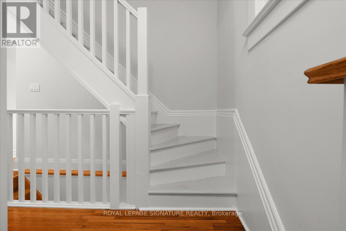 42 Manchester Avenue, Toronto, Ontario  M6G 1V3 - Photo 19 - W12422602