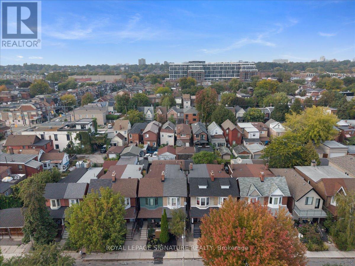 42 Manchester Avenue, Toronto, Ontario  M6G 1V3 - Photo 48 - W12422602
