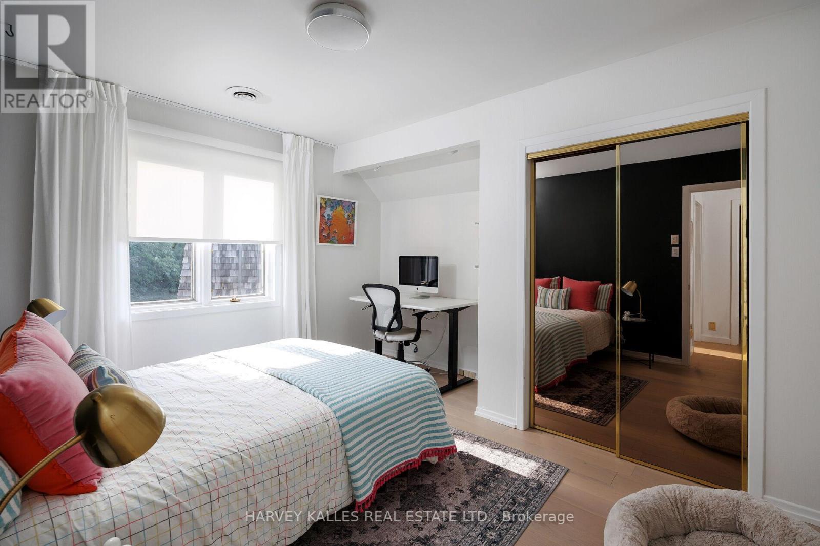 30 Neilor Crescent, Toronto, Ontario  M9C 1K4 - Photo 40 - W12422603