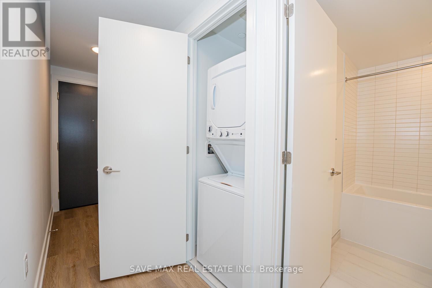 916 - 86 Dundas Street E, Mississauga, Ontario  L5A 1W4 - Photo 24 - W12422608