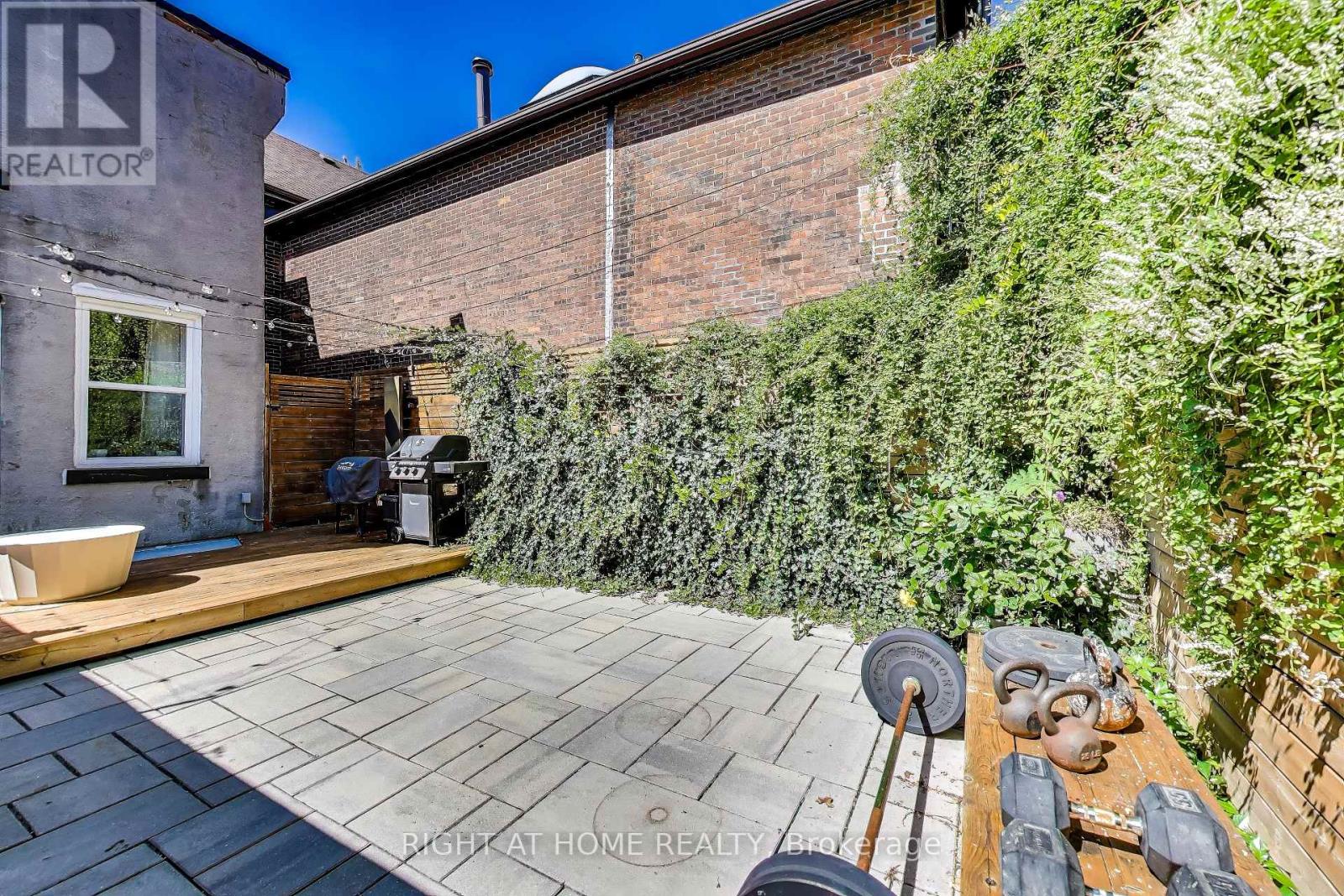 57 Gwynne Avenue, Toronto, Ontario  M6K 2C5 - Photo 27 - W12422615