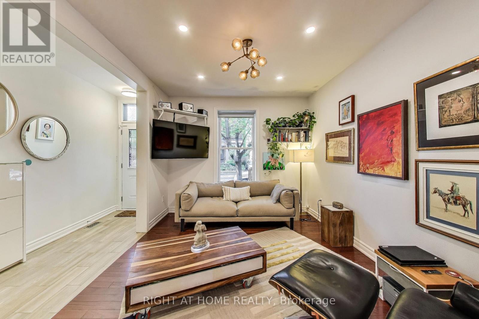 57 Gwynne Avenue, Toronto, Ontario  M6K 2C5 - Photo 4 - W12422615