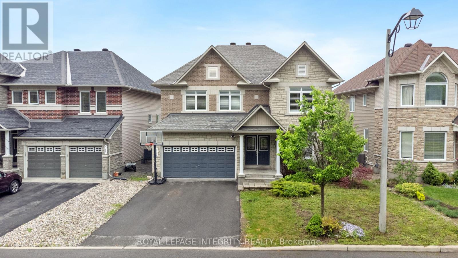 357 Langrell Crescent, Ottawa, Ontario  K2J 5R8 - Photo 2 - X12422634