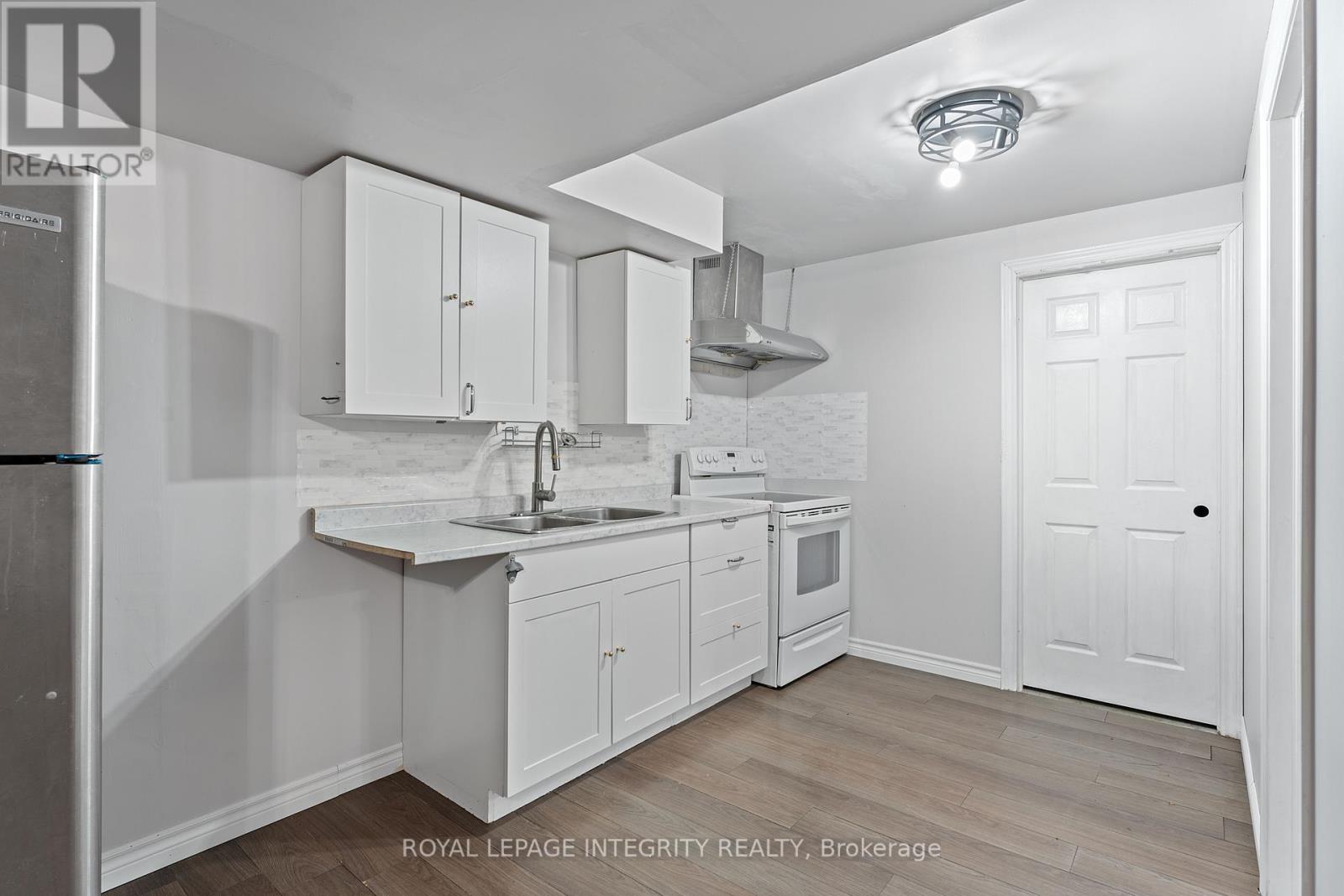 357 Langrell Crescent, Ottawa, Ontario  K2J 5R8 - Photo 41 - X12422634