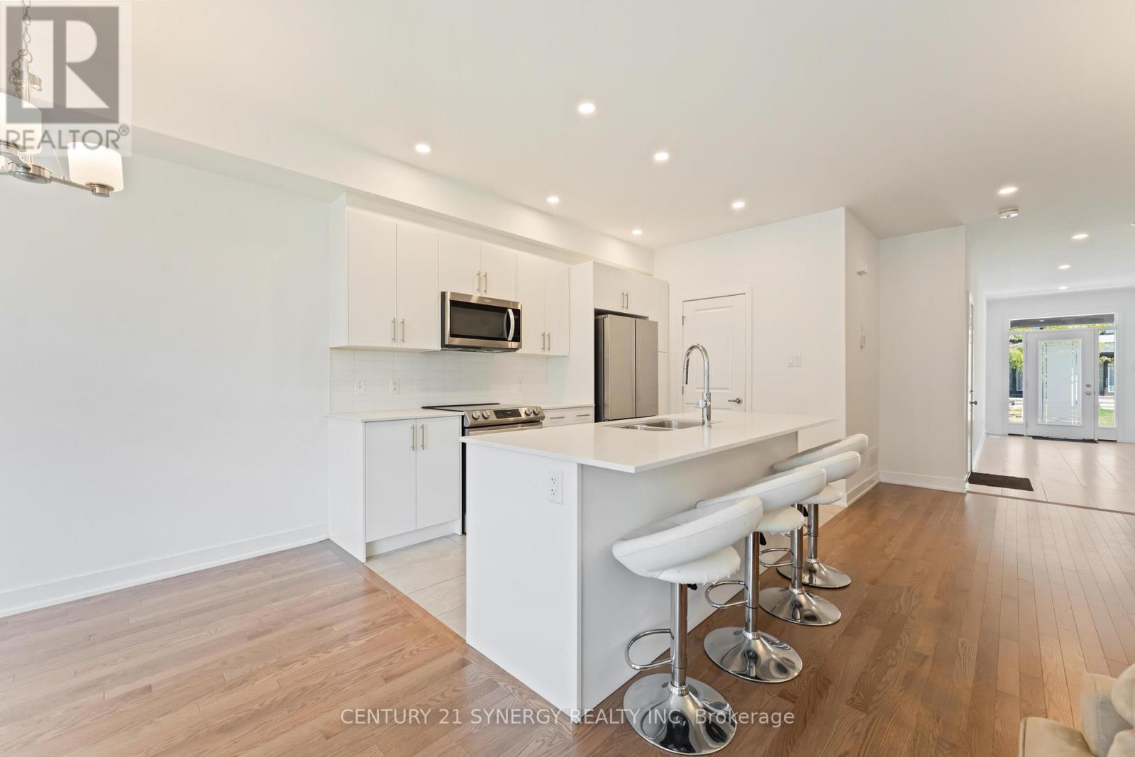 254 Finsbury Avenue, Ottawa, Ontario  K2S 2Y2 - Photo 10 - X12422643