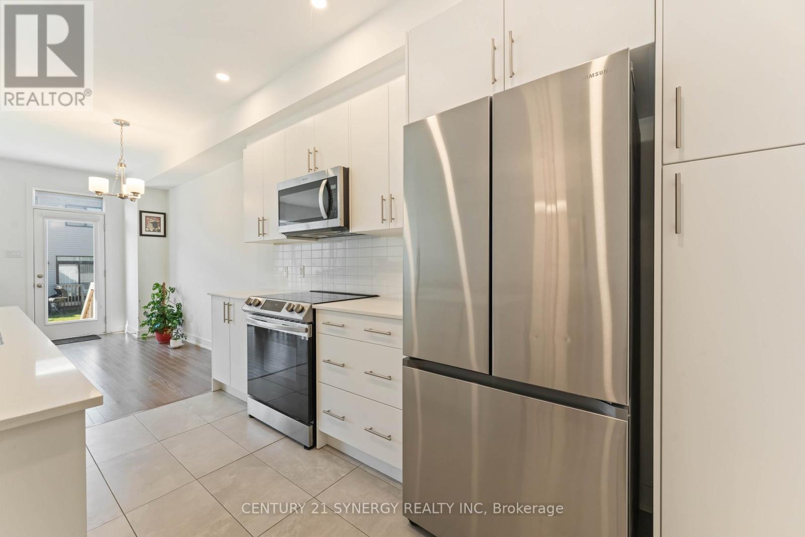 254 Finsbury Avenue, Ottawa, Ontario  K2S 2Y2 - Photo 13 - X12422643