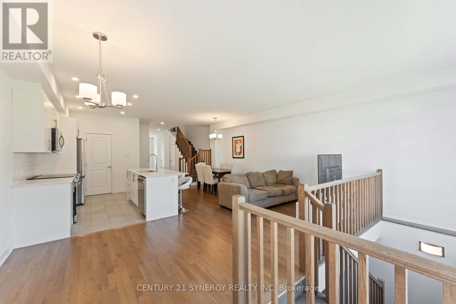 254 Finsbury Avenue, Ottawa, Ontario  K2S 2Y2 - Photo 6 - X12422643