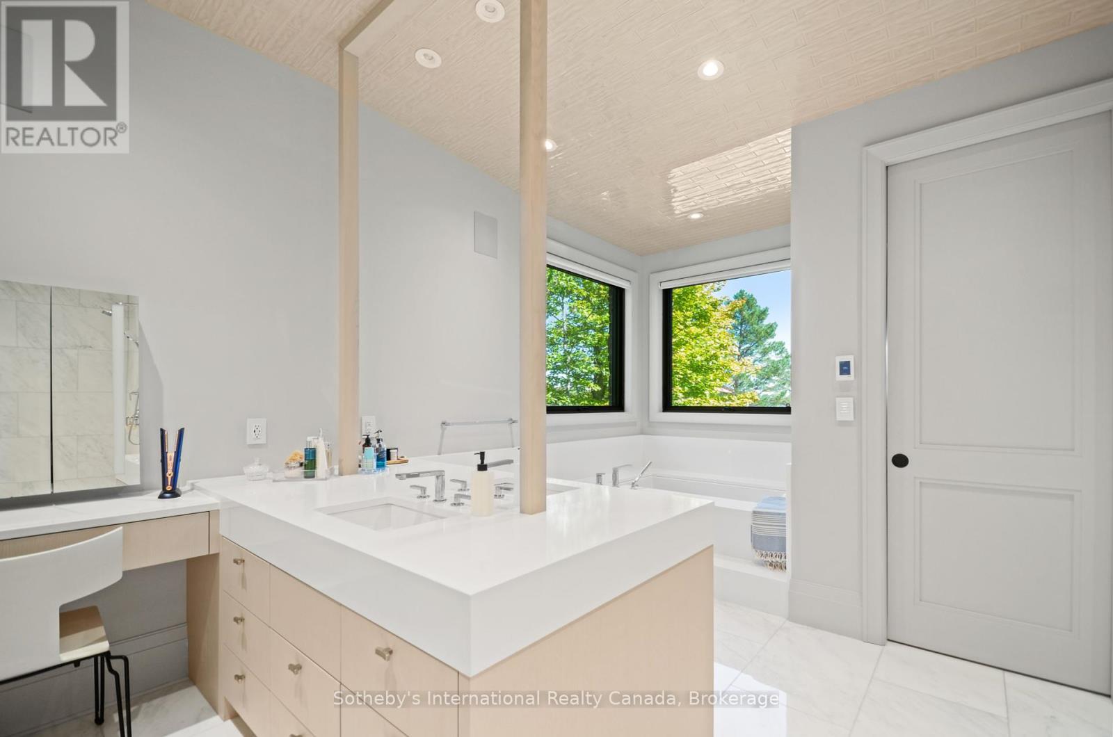 194457 Grey 13 Road, Grey Highlands, Ontario  N0C 1E0 - Photo 29 - X12422644