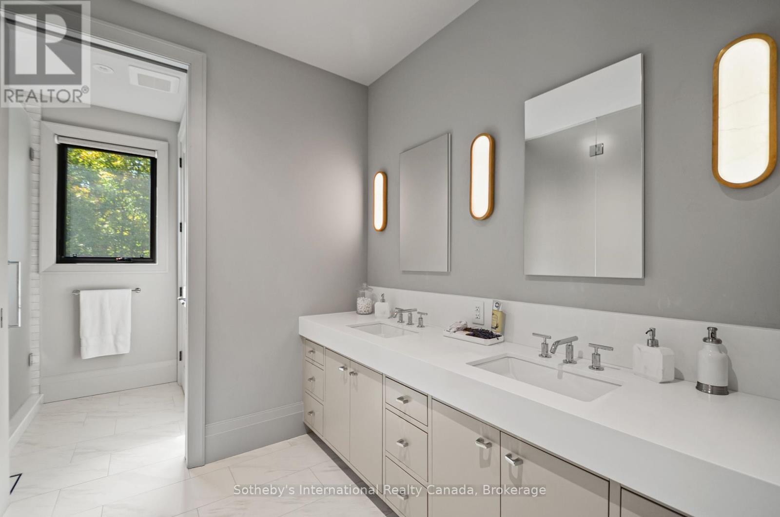 194457 Grey 13 Road, Grey Highlands, Ontario  N0C 1E0 - Photo 33 - X12422644