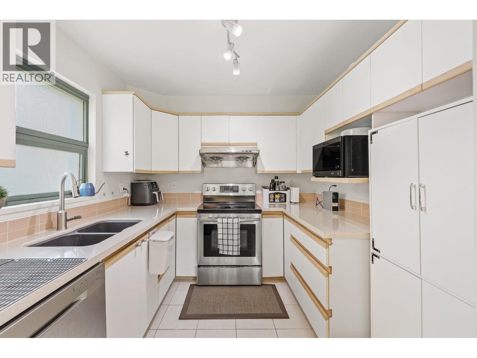 430 7288 Acorn Avenue, Burnaby, British Columbia  V5E 4H6 - Photo 9 - R3050214