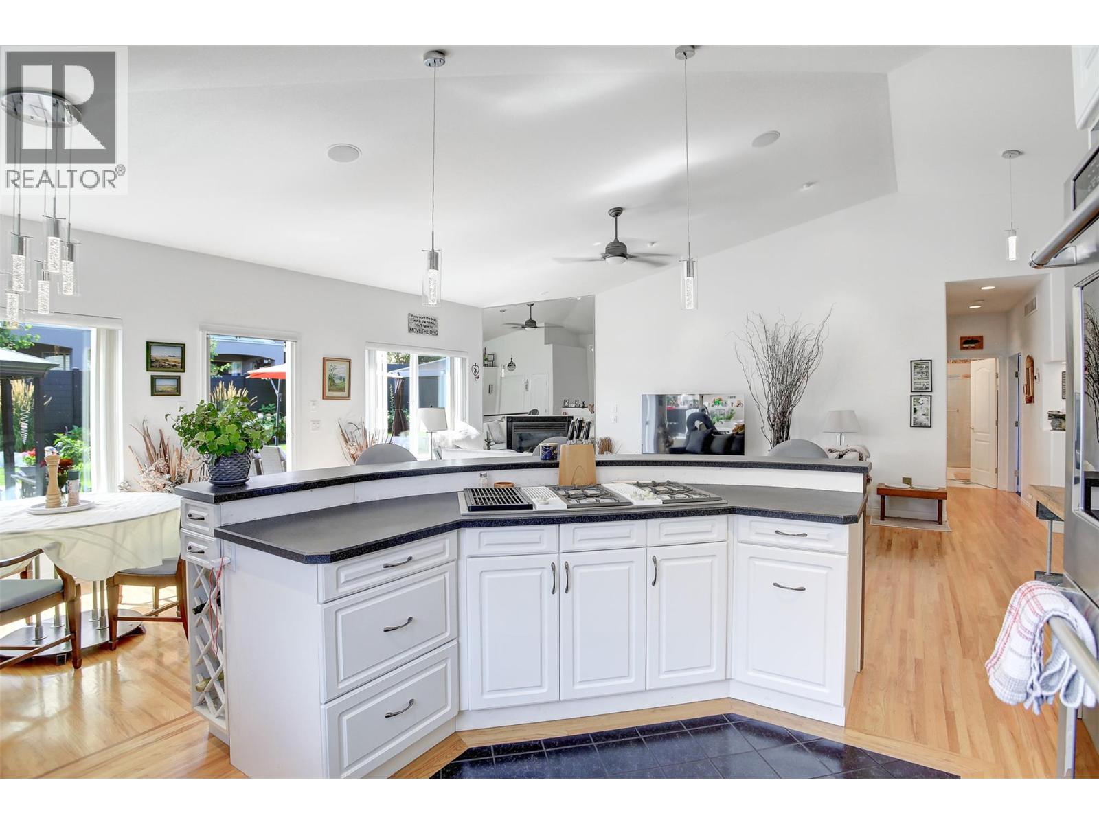 3117 Capistrano Court, Kelowna, British Columbia  V1V 2A2 - Photo 12 - 10357574