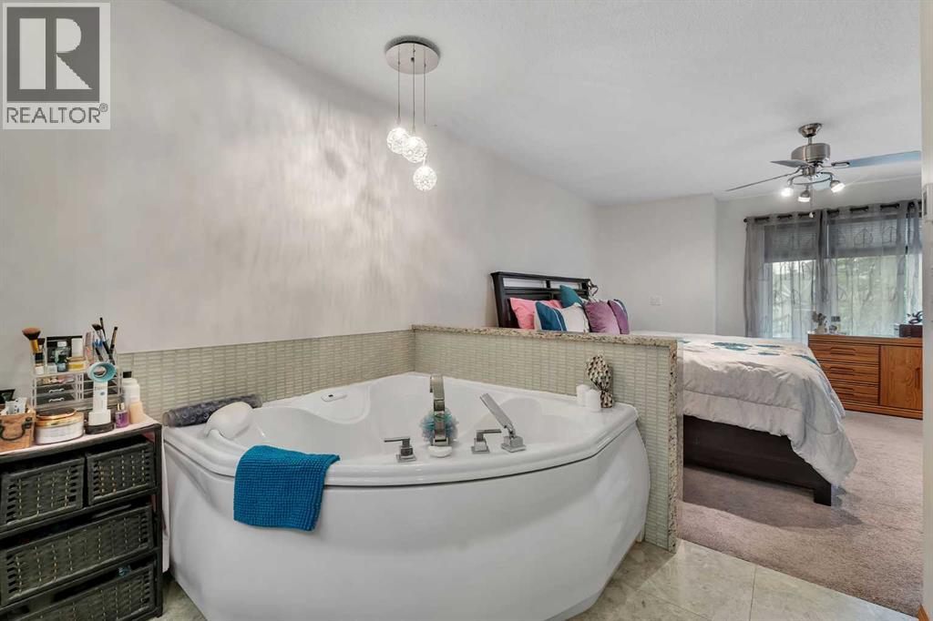 228 Macewan Park View Nw, Calgary, Alberta  T3K 4K2 - Photo 35 - A2254641