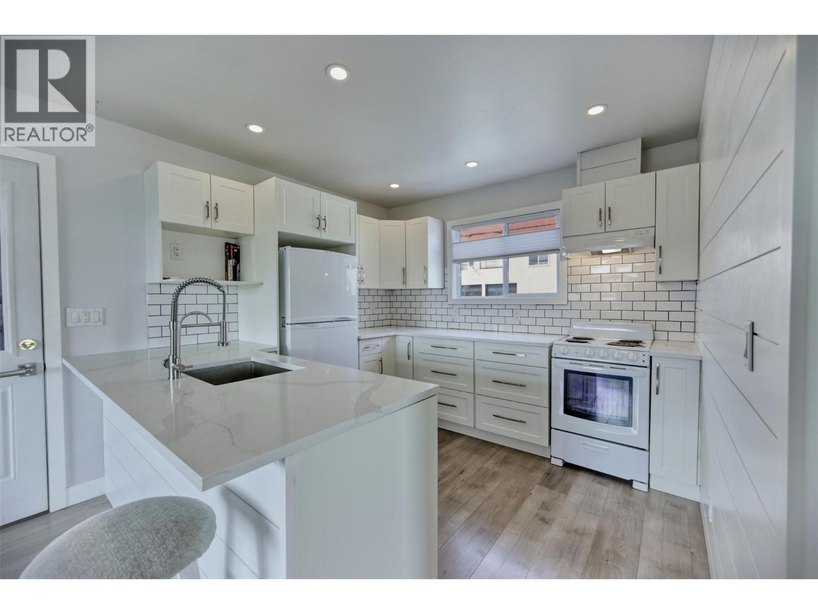 8708 74th Avenue, Osoyoos, British Columbia