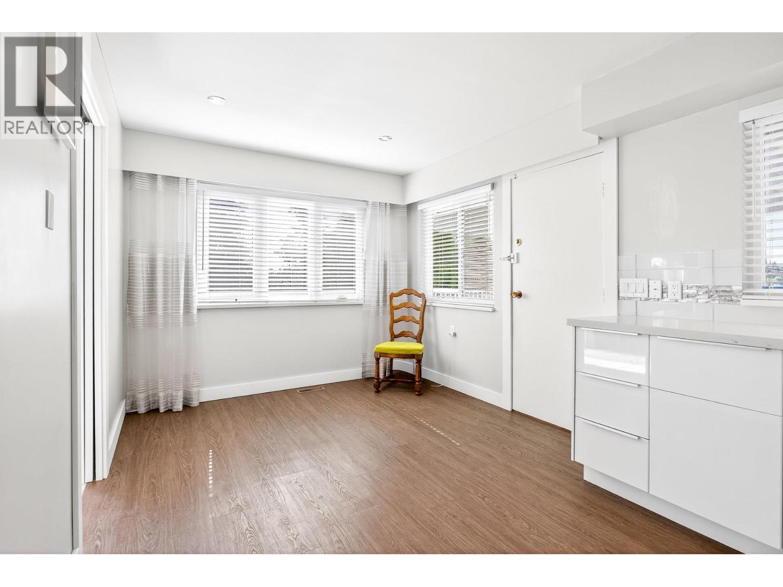 2395 Austin Avenue, Coquitlam, British Columbia  V3K 3R9 - Photo 10 - R3049046