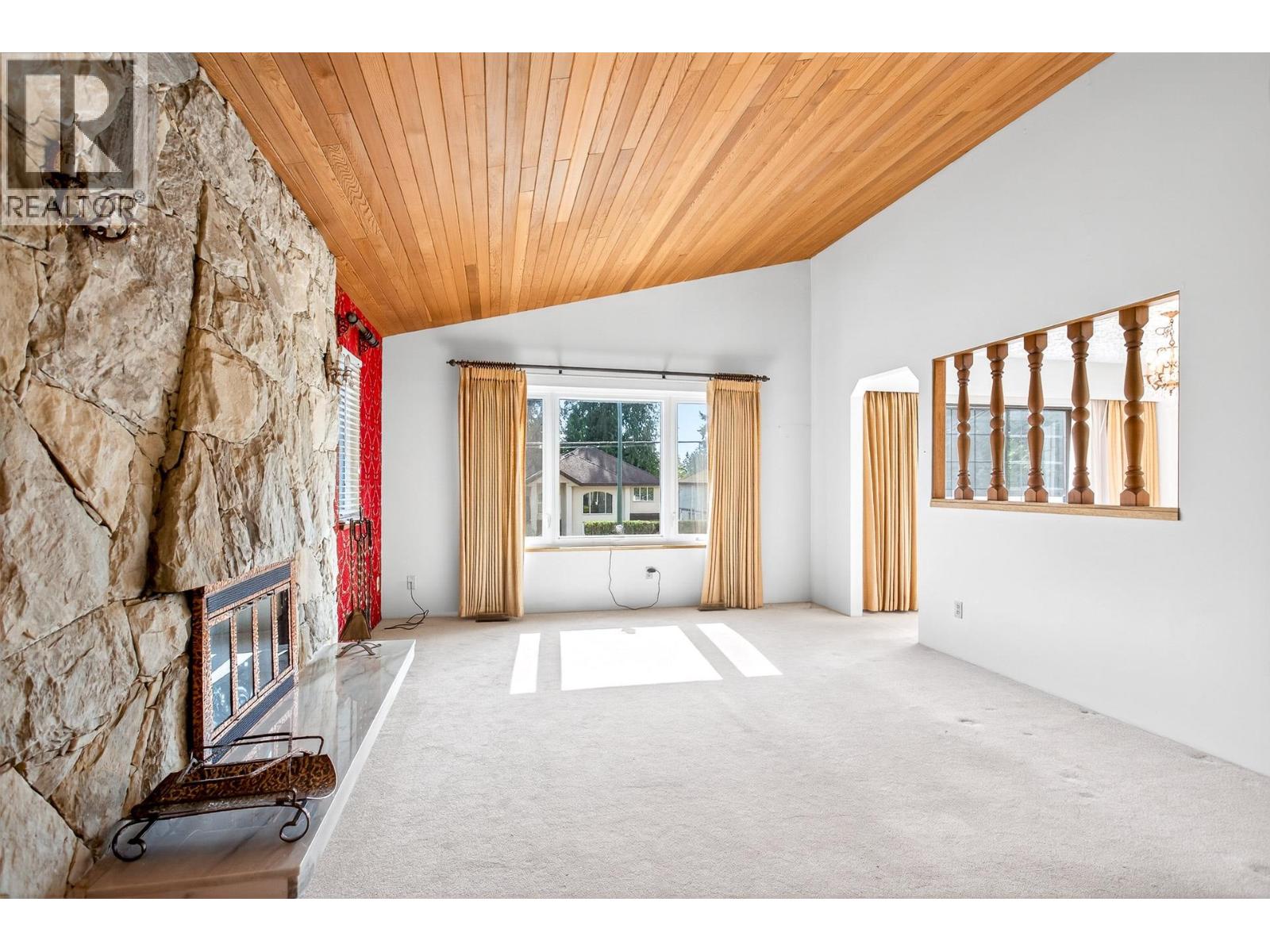 2395 Austin Avenue, Coquitlam, British Columbia  V3K 3R9 - Photo 6 - R3049046
