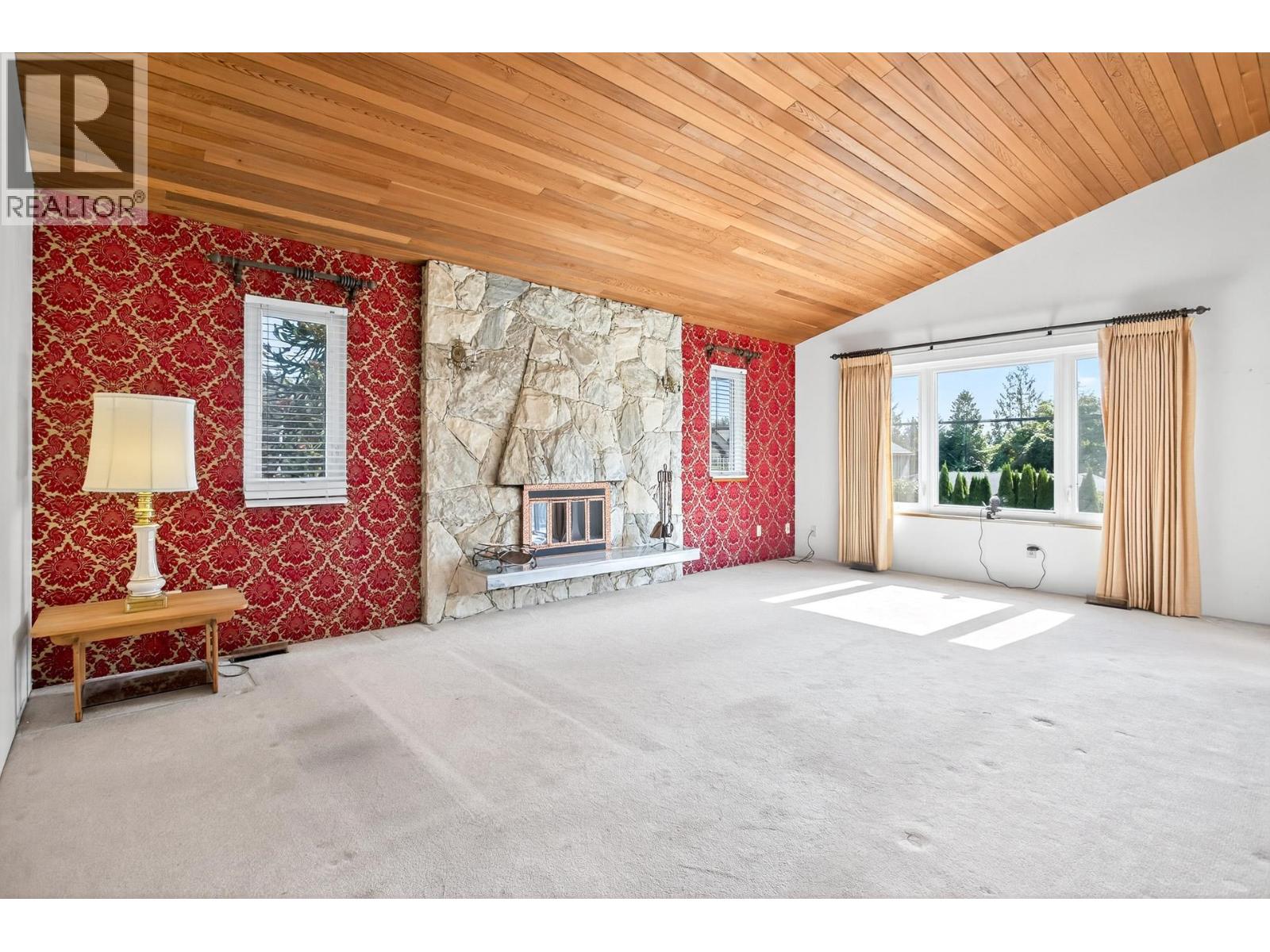 2395 Austin Avenue, Coquitlam, British Columbia  V3K 3R9 - Photo 5 - R3049046