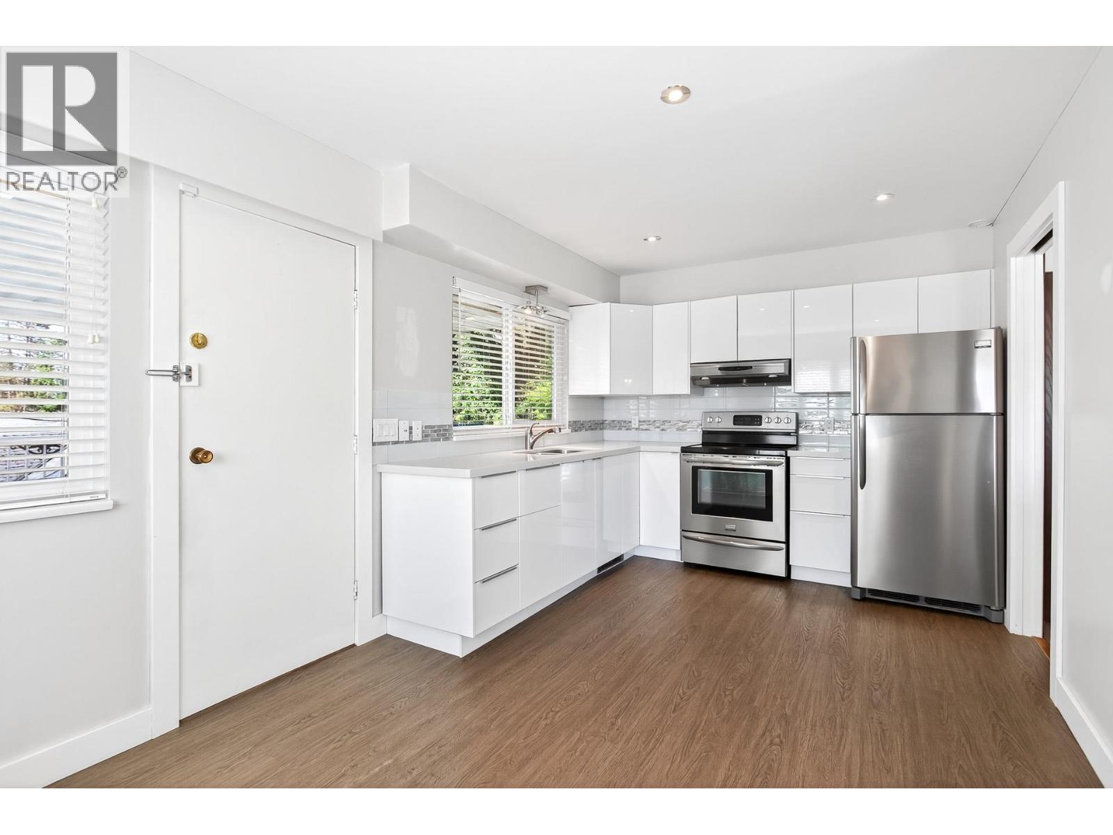 2395 Austin Avenue, Coquitlam, British Columbia  V3K 3R9 - Photo 8 - R3049046
